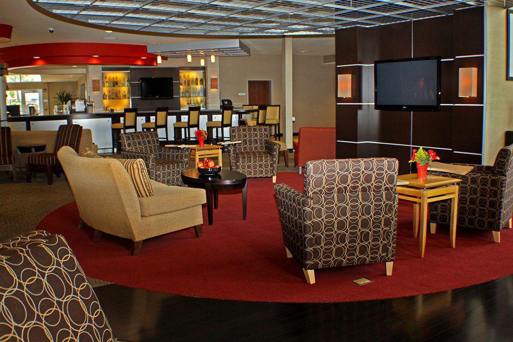 Doubletree By Hilton Hotel Oklahoma City Airport Exterior photo